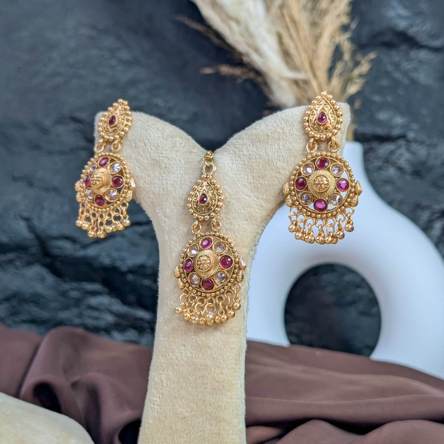 Ratan-jyoti rajwari choker
