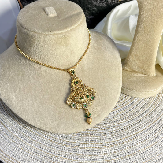 VERDANT PEACOCK RAJWARI LOCKET SET