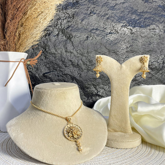 ANTIQUE GLOW RAJWARI LOCKET SET