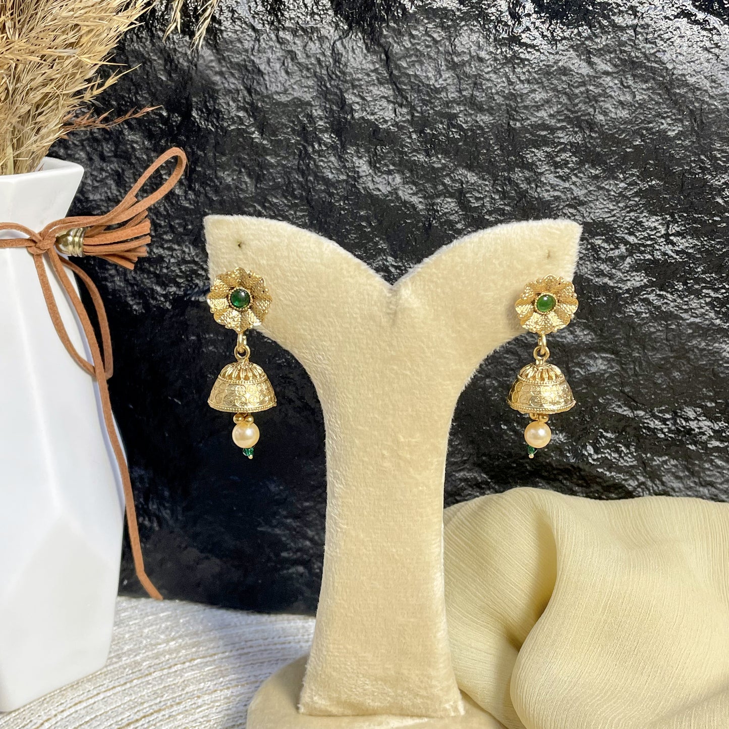 RAJWARI RADIANT CIRCULAR MALA