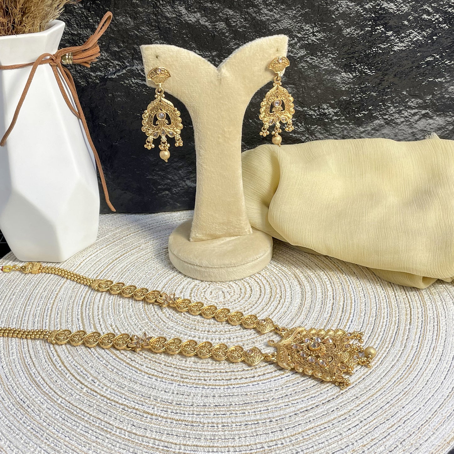 REGAL RAJWARI COIN-LINK MALA