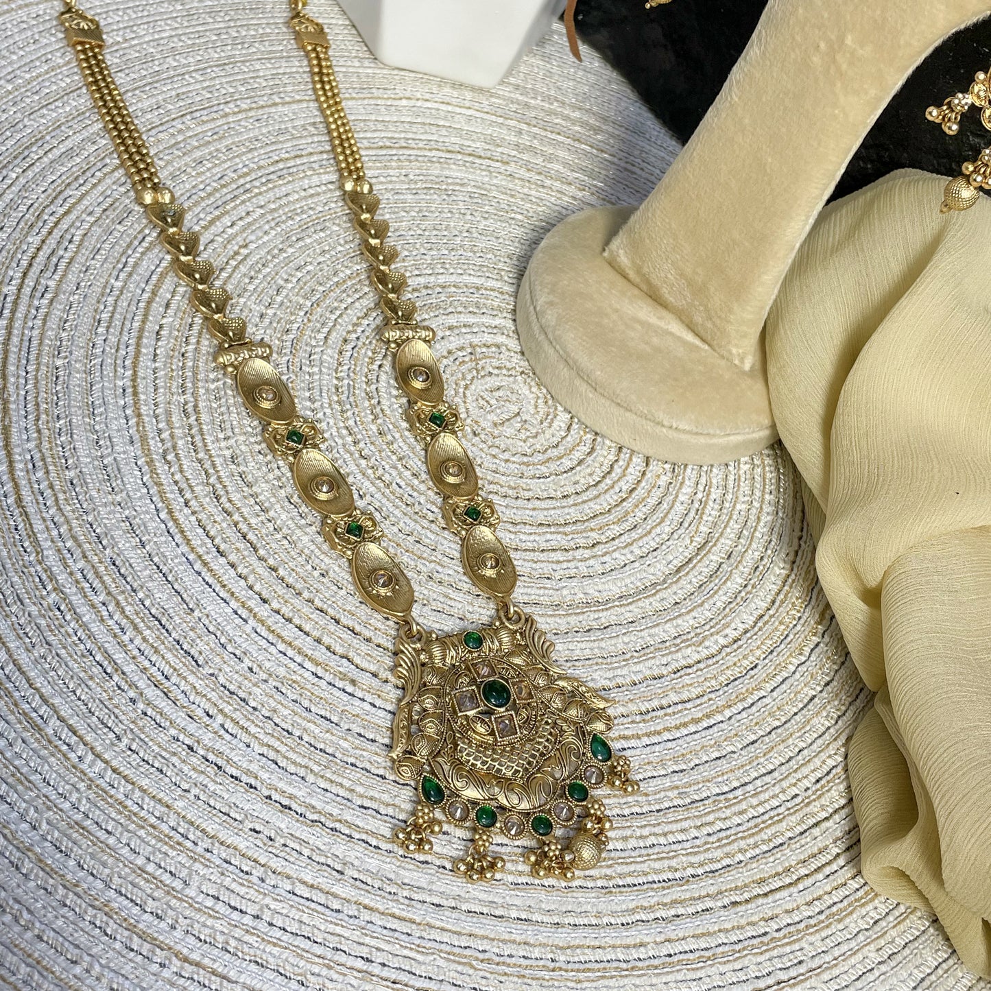 RAJWARI SHIELD MEDALLION MALA