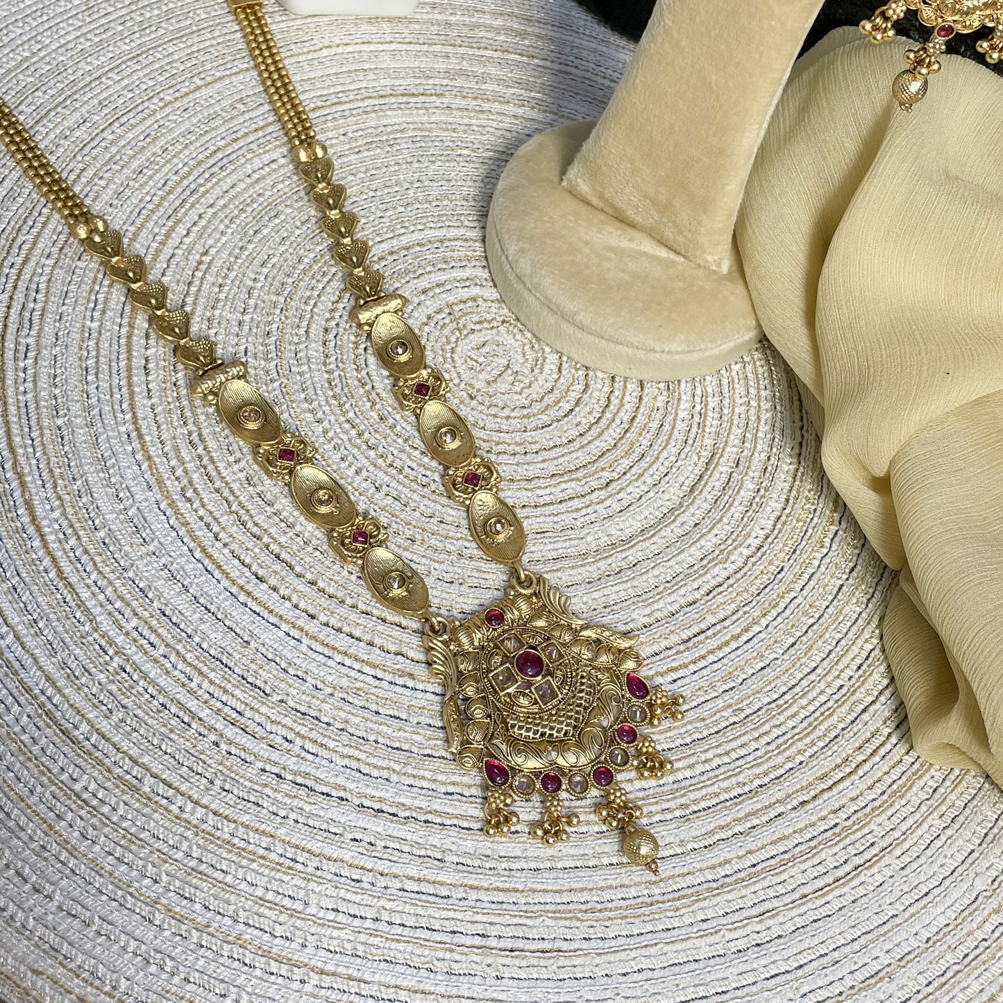RAJWARI SHIELD MEDALLION MALA