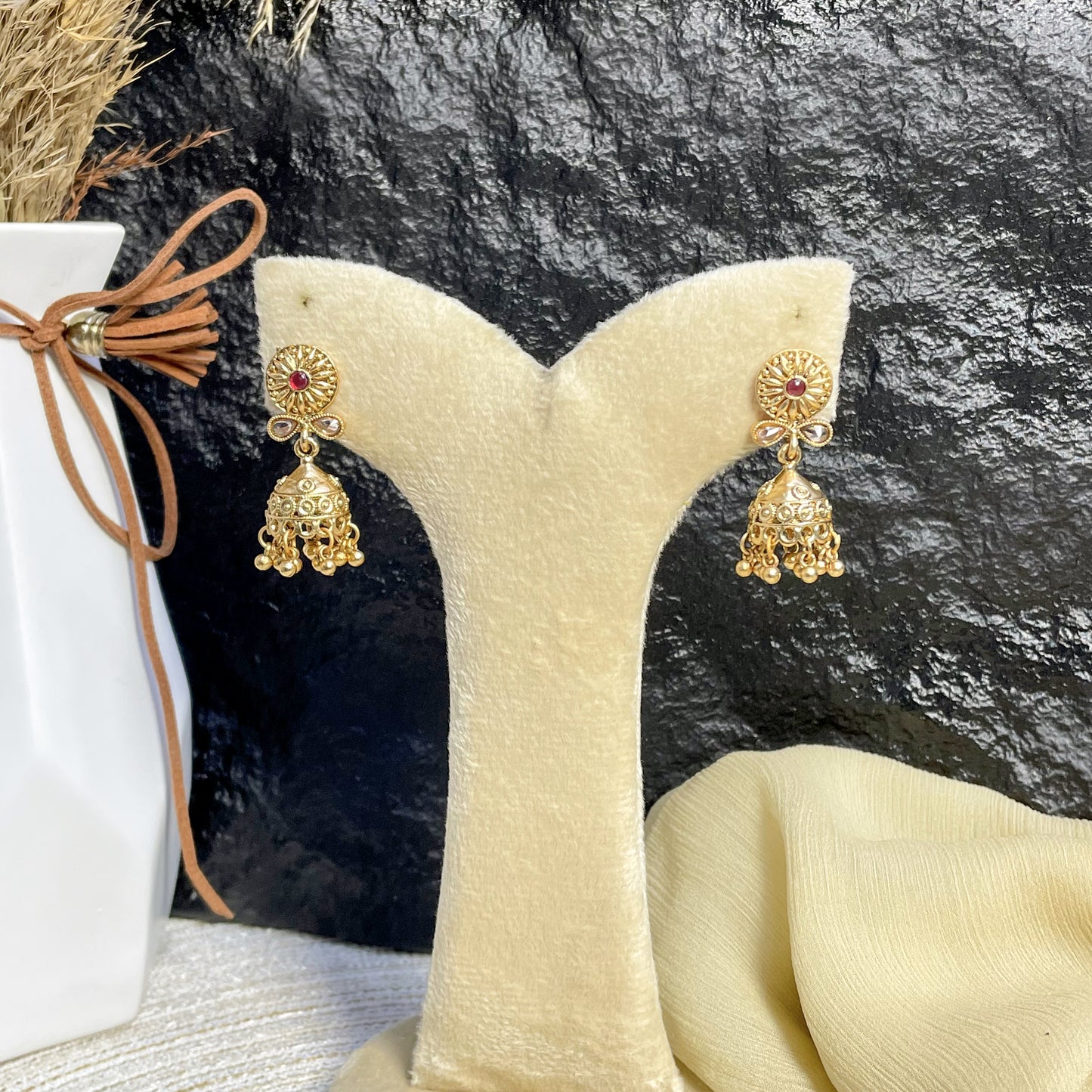 RAJWARI RADIANT OVAL MALA