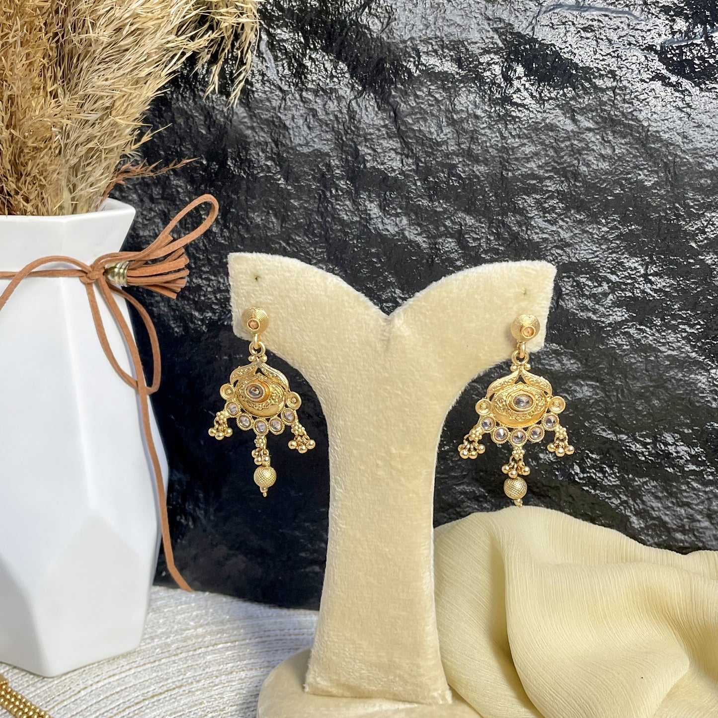 REGAL RAJWARI DOMED MEDALLION MALA