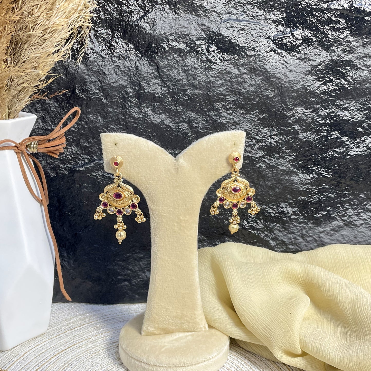 REGAL RAJWARI DOMED MEDALLION MALA