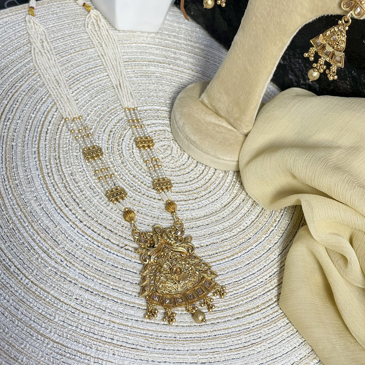 ELITE RAJWARI ARCHED PEARL MALA