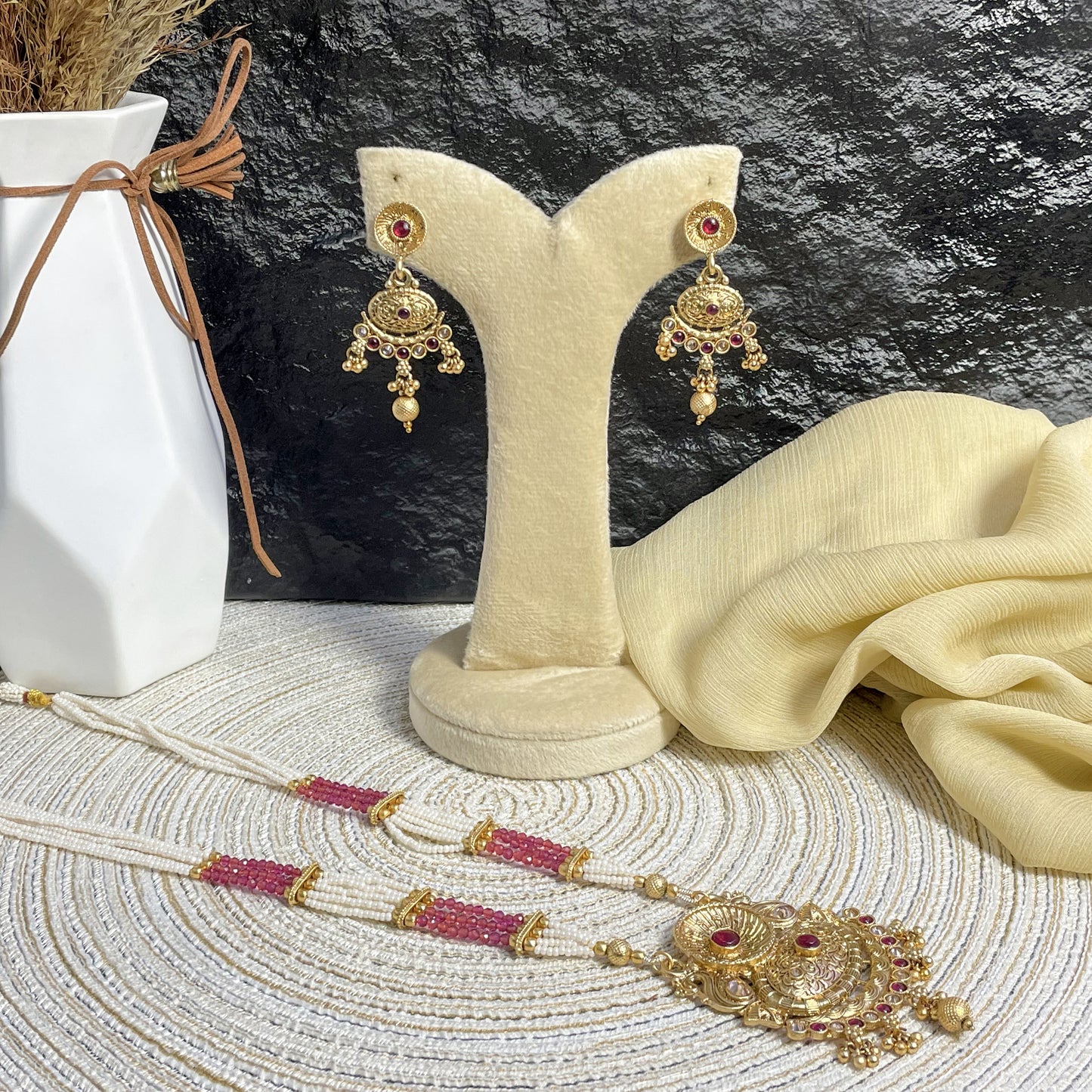 REGAL RAJWARI DOMED PEARL MALA