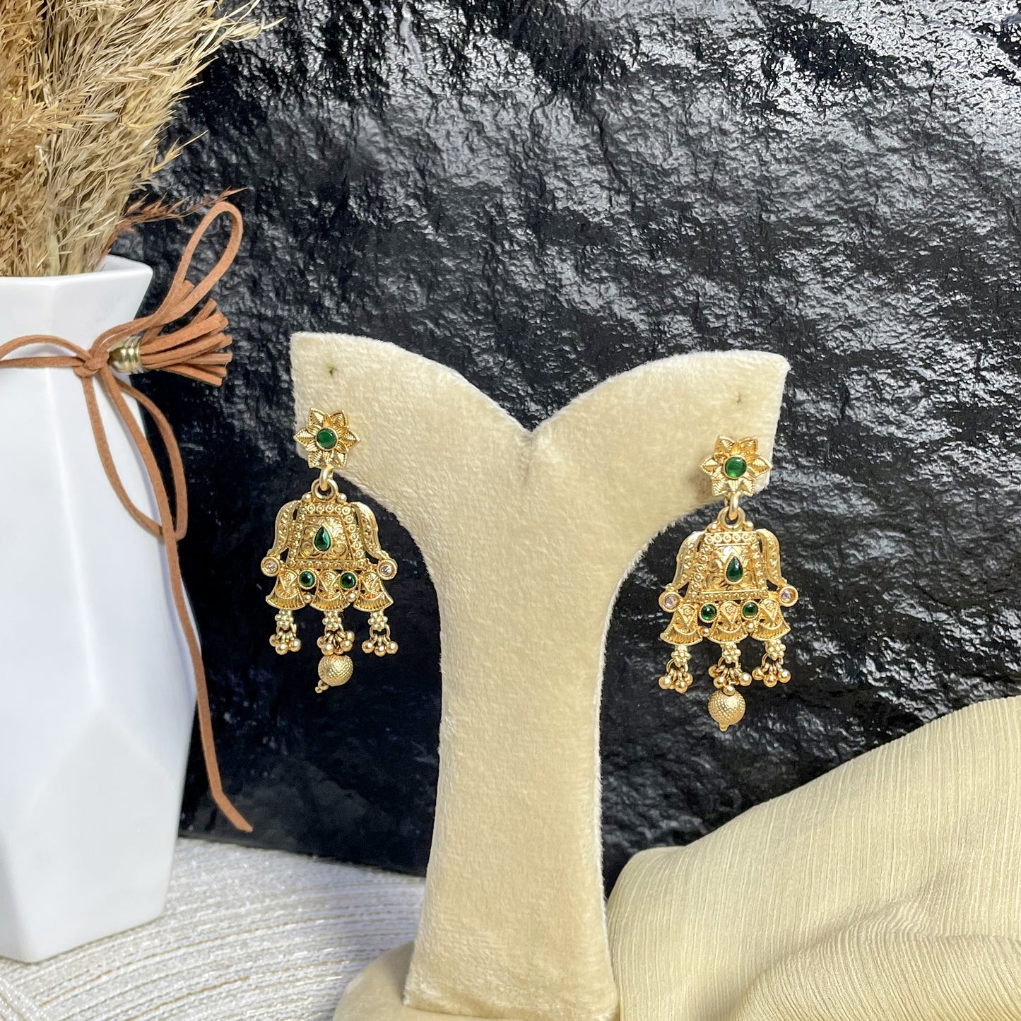 MAJESTIC RAJWARI PYRAMID PEARL MALA