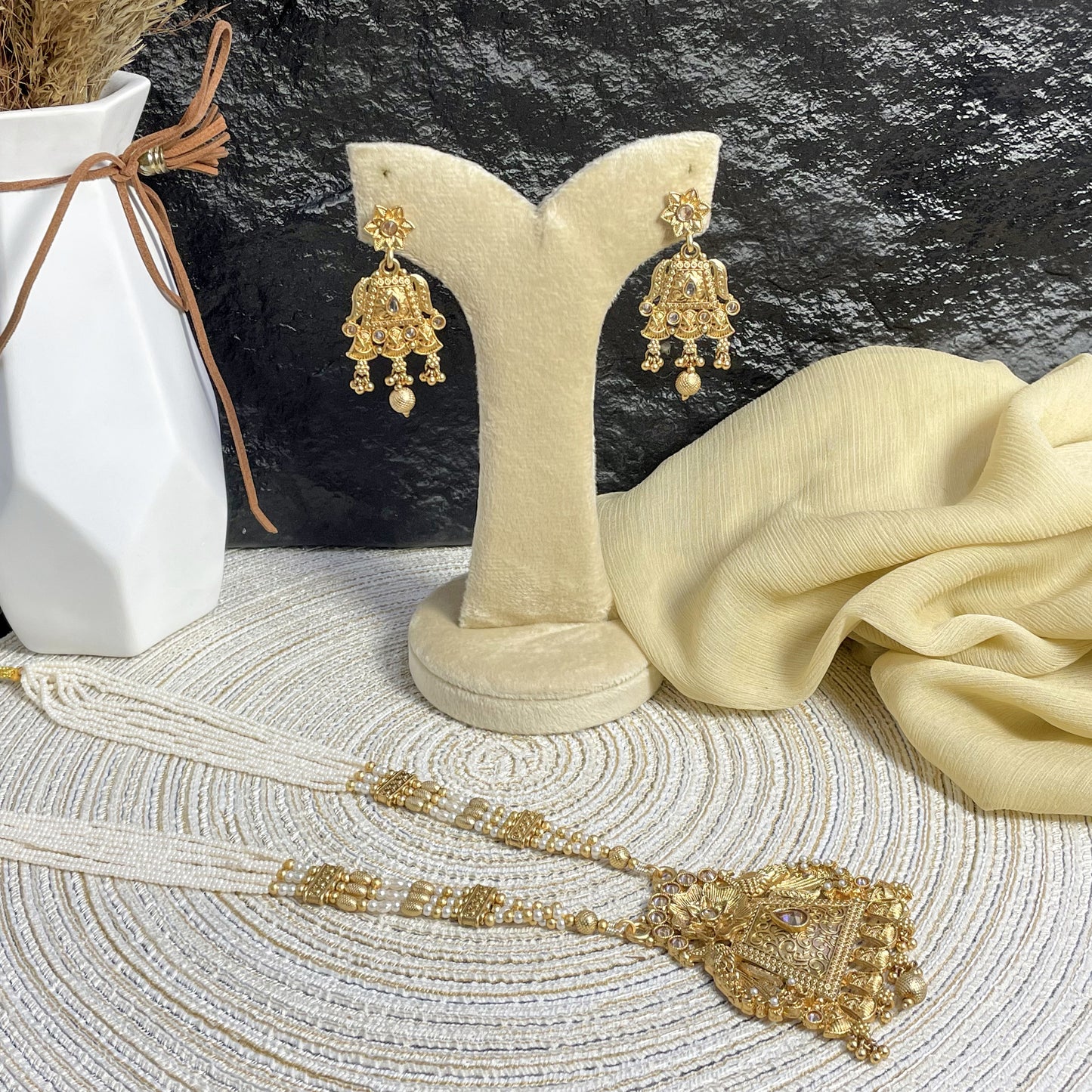 MAJESTIC RAJWARI PYRAMID PEARL MALA
