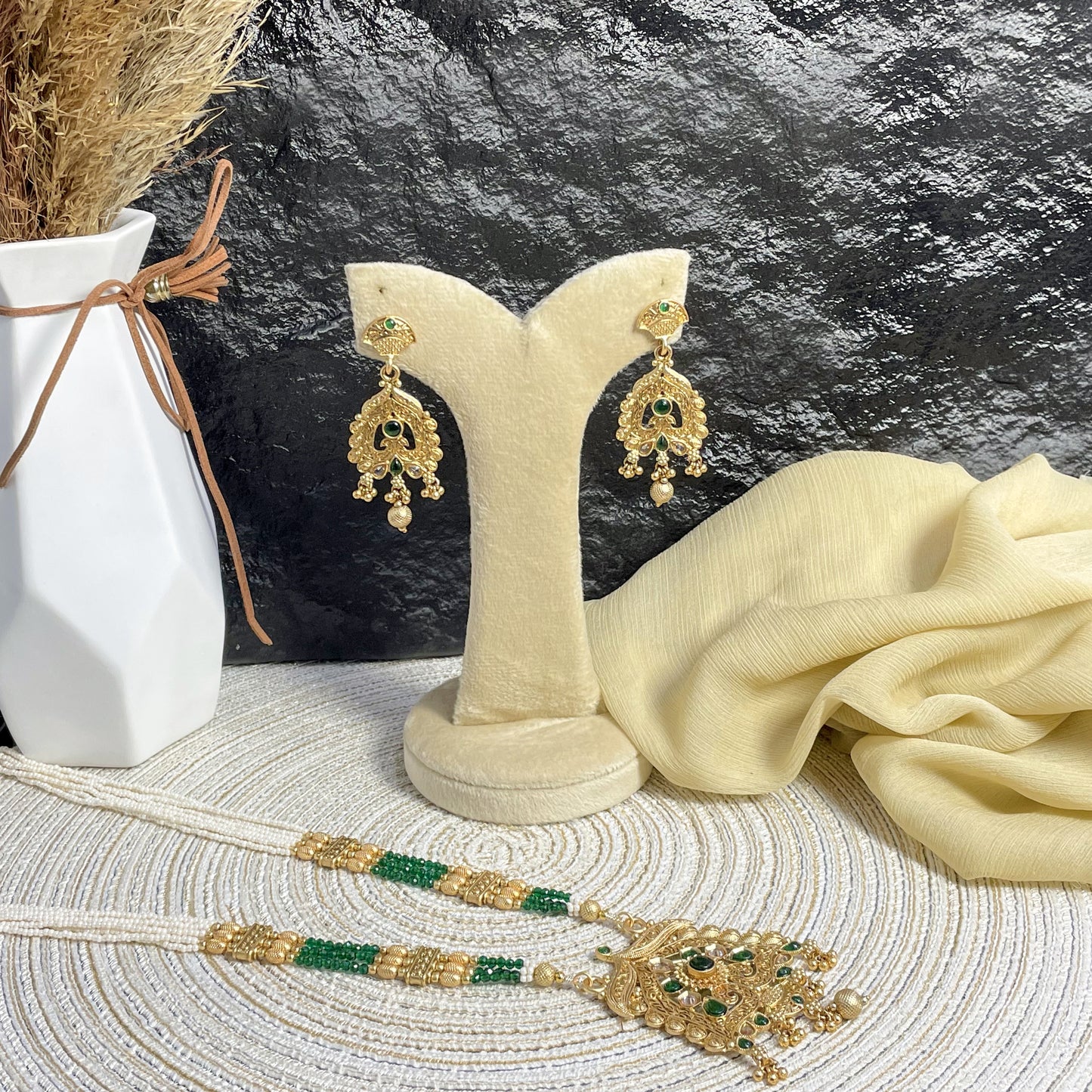 REGAL RAJWARI SHIELD PEARL MALA