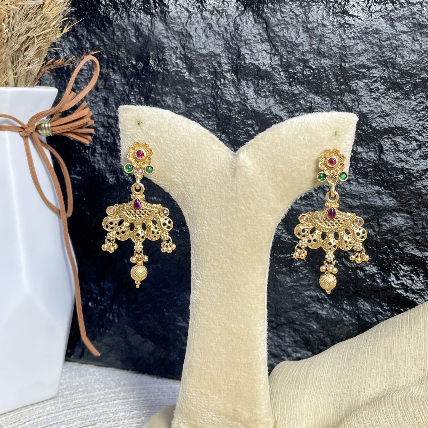 ELITE RAJWARI CRESCENT PEARL MALA