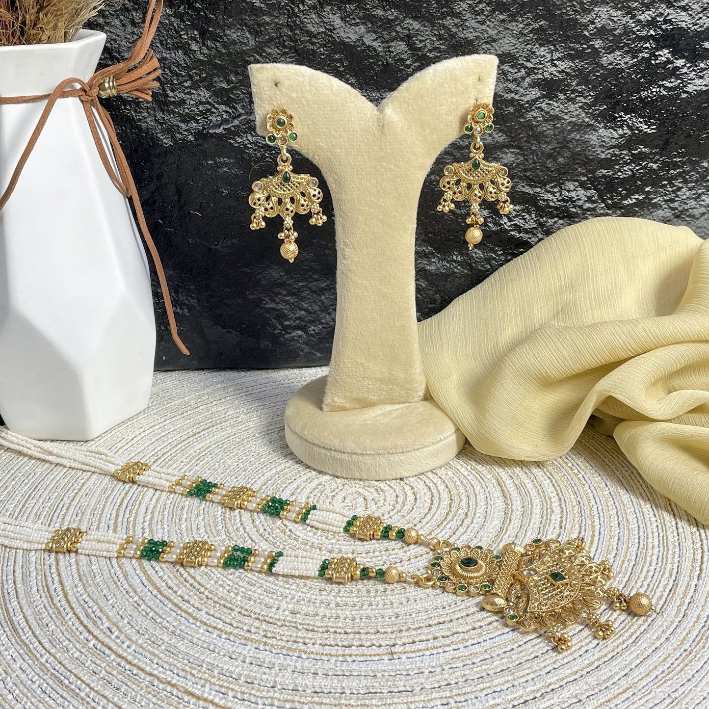 ELITE RAJWARI CRESCENT PEARL MALA