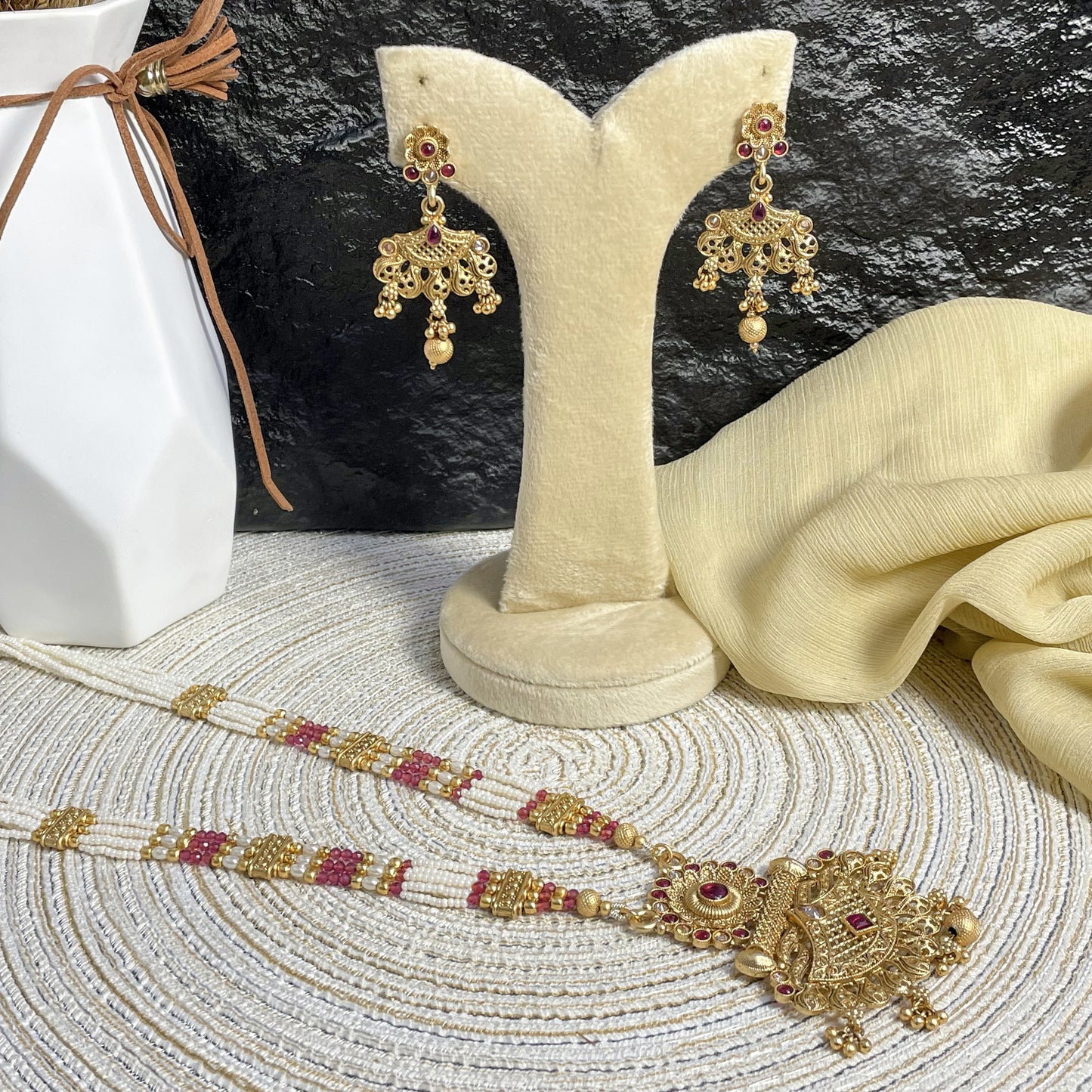 ELITE RAJWARI CRESCENT PEARL MALA