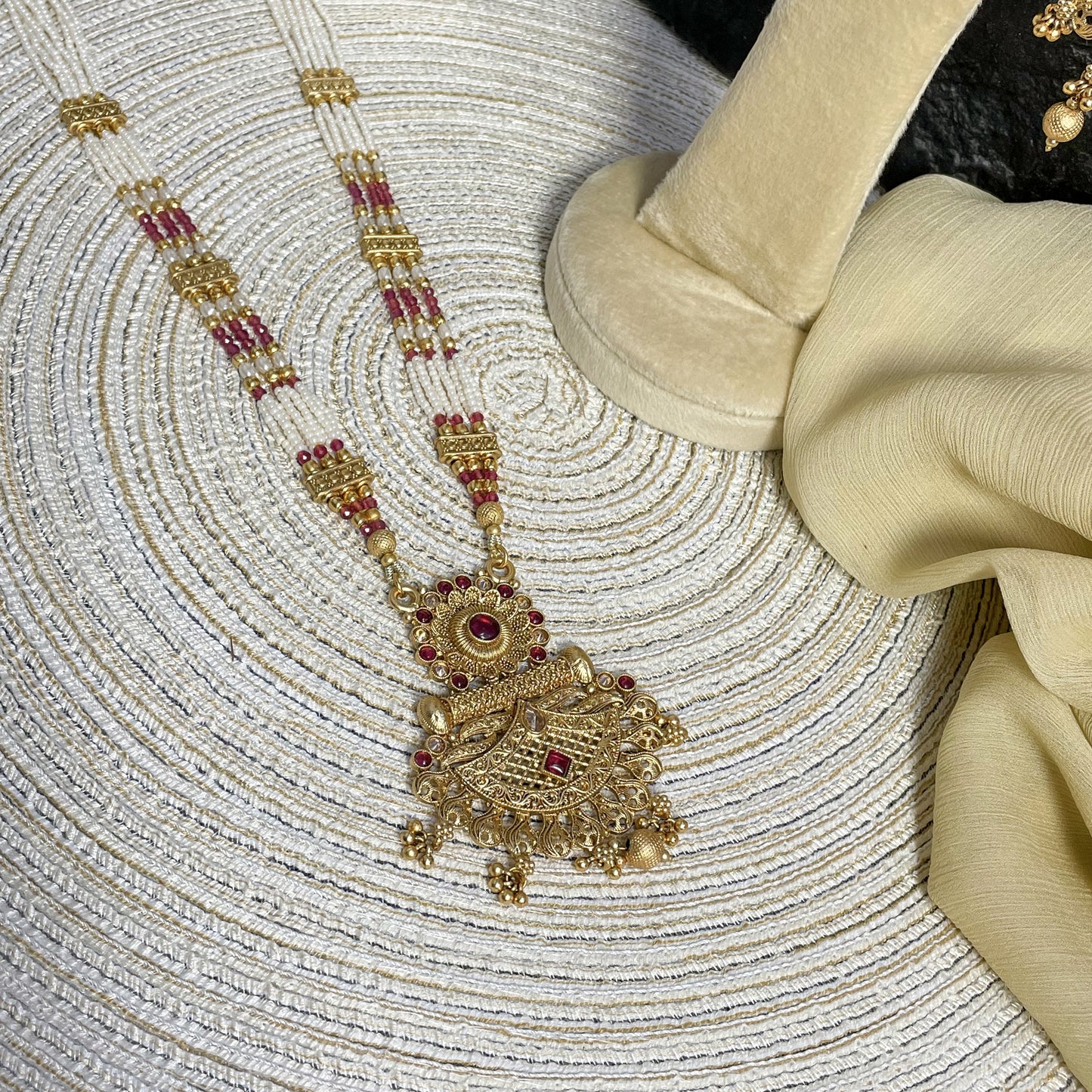 ELITE RAJWARI CRESCENT PEARL MALA
