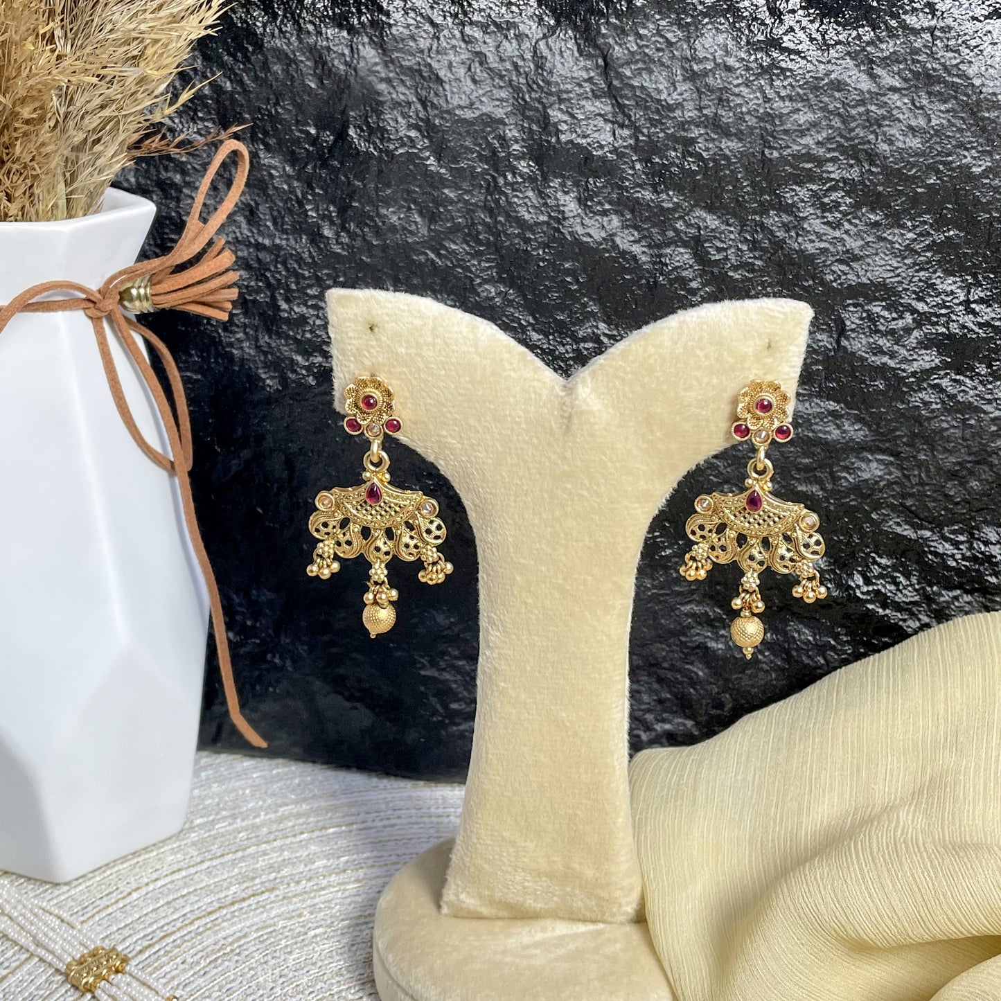ELITE RAJWARI CRESCENT PEARL MALA