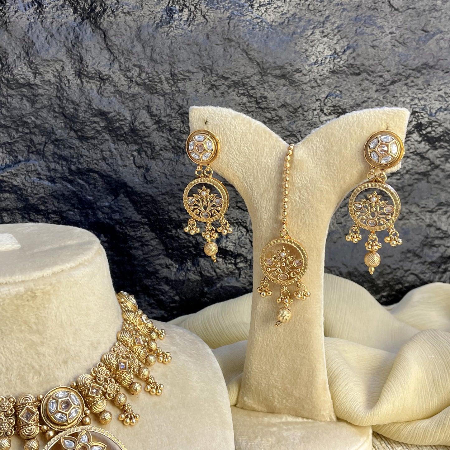 RAJWARI TREE OF LIFE KUNDAN NECKLACE SET