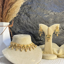 RAJWARI CRESCENT BLOOM KUNDAN NECKLACE SET