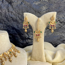 RAJWARI CRESCENT BLOOM KUNDAN NECKLACE SET