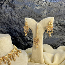 RAJWARI CRESCENT BLOOM KUNDAN NECKLACE SET