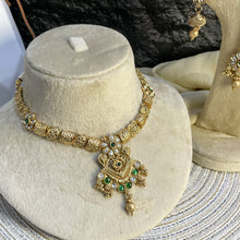 RAJWARI PETAL FILIGREE KUNDAN NECKLACE SET