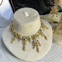 MAJESTIC RAJWARI TEARDROP POLKI NECKLACE SET