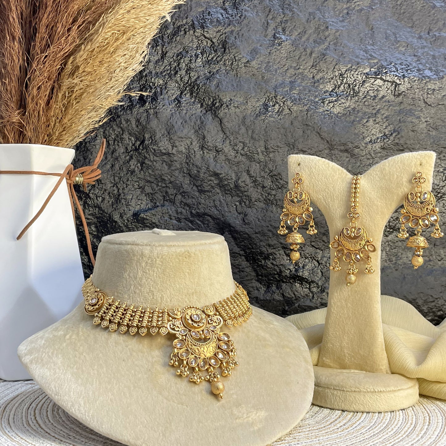 PREMIUM RAJWARI FLORAL MEHRAAB NECKLACE SET