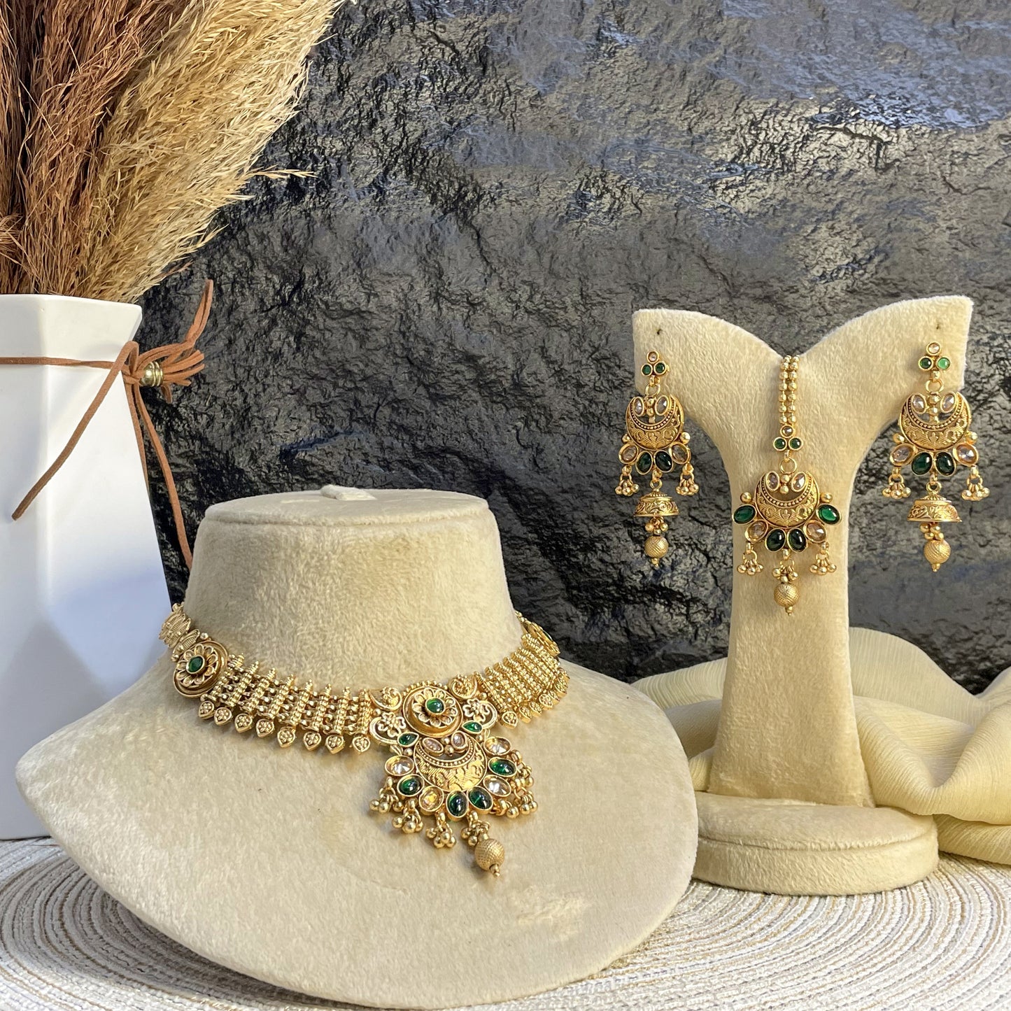 PREMIUM RAJWARI FLORAL MEHRAAB NECKLACE SET