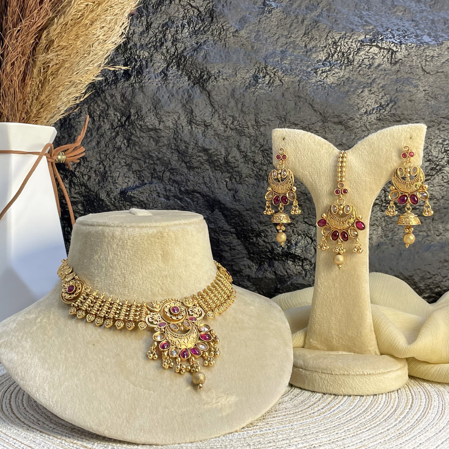 PREMIUM RAJWARI FLORAL MEHRAAB NECKLACE SET