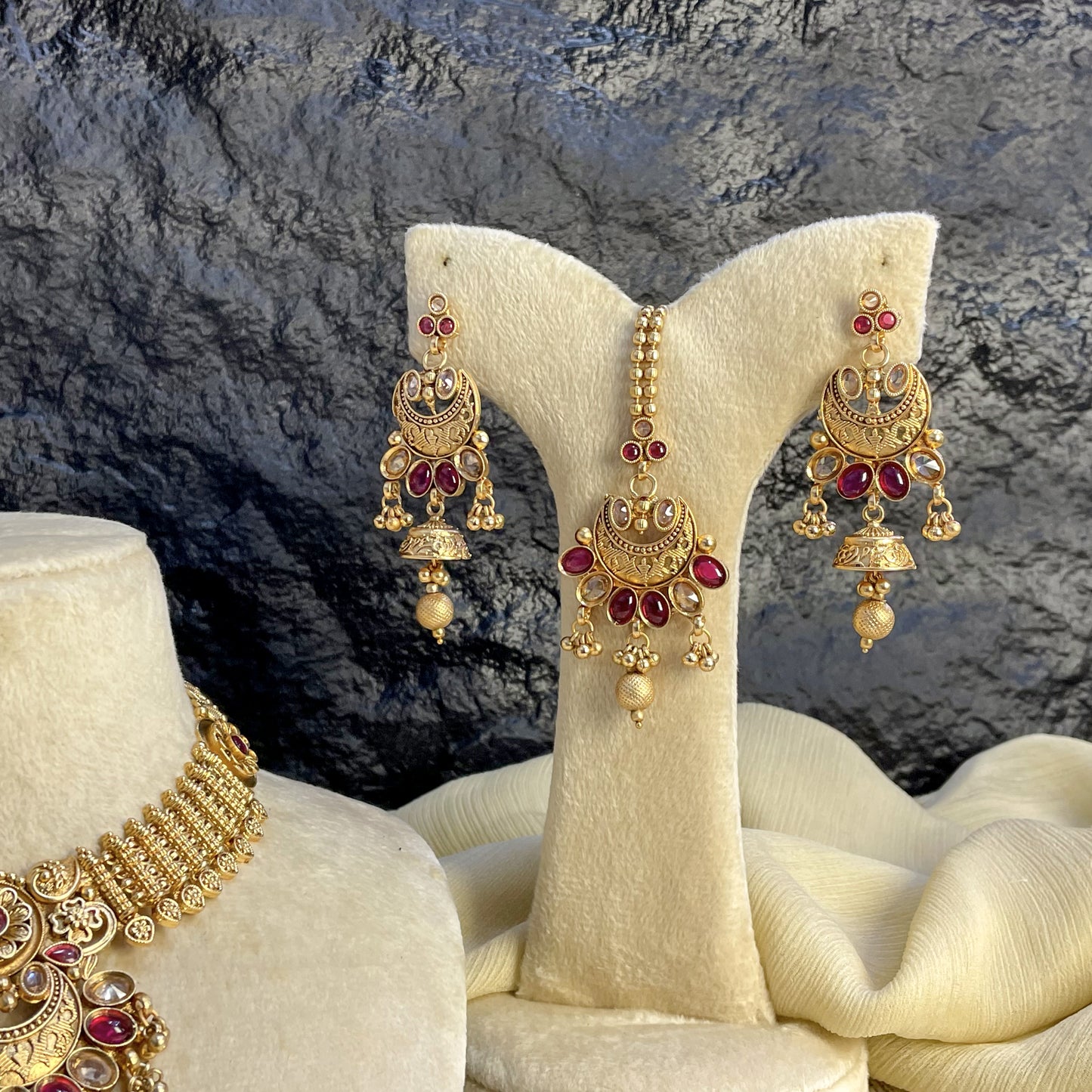 PREMIUM RAJWARI FLORAL MEHRAAB NECKLACE SET