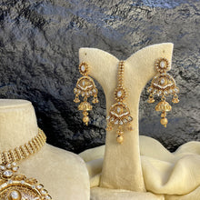 RAJWARI MEHRAAB FLORAL KUNDAN NECKLACE SET