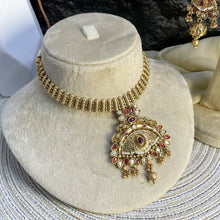 RAJWARI MEHRAAB FLORAL KUNDAN NECKLACE SET