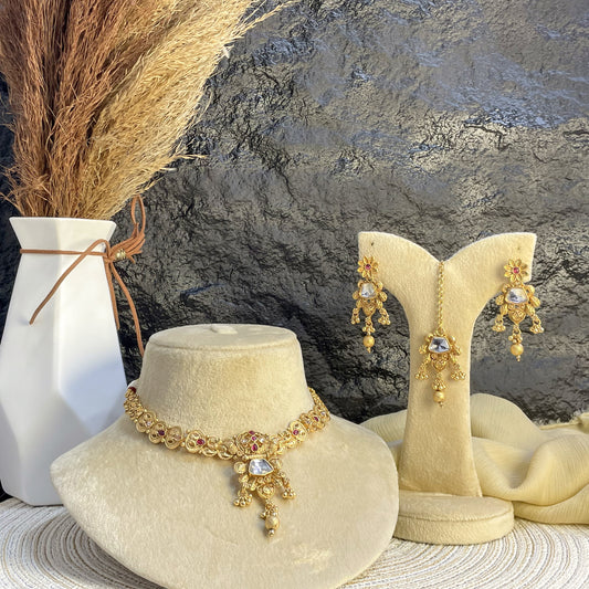 MAJESTIC RAJWARI FLORAL KUNDAN NECKLACE SET