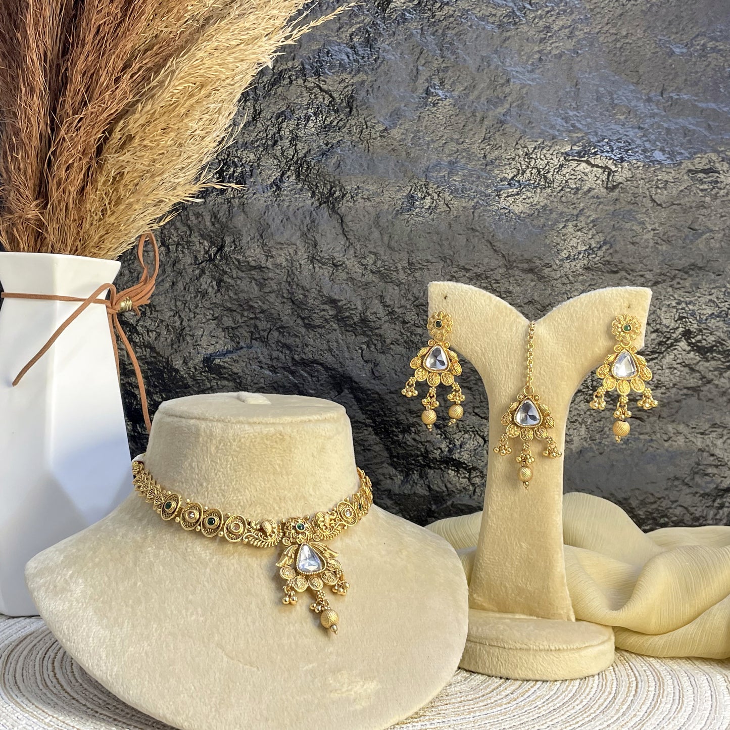 REGAL RAJWARI PEACOCK MOTIF NECKLACE SET