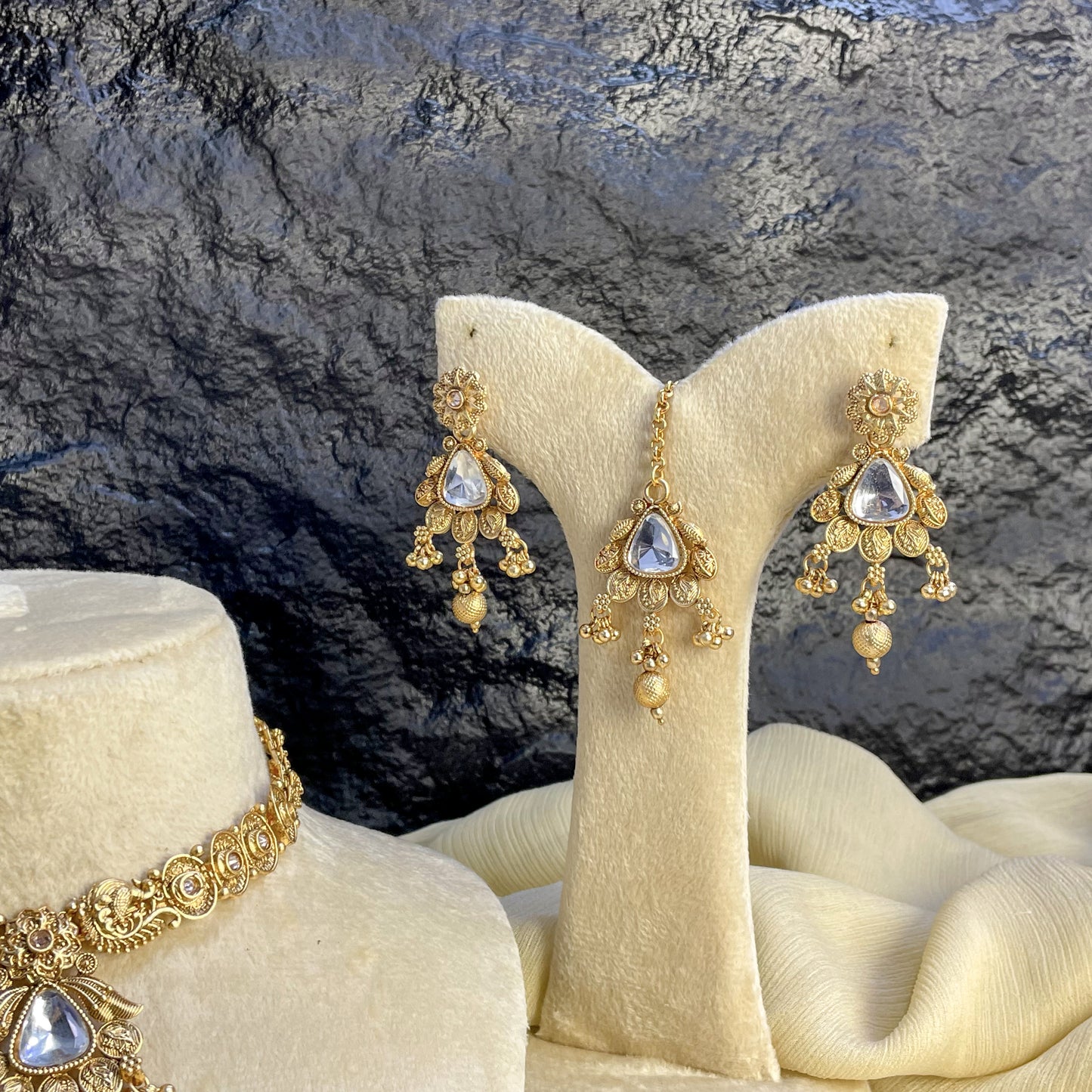 REGAL RAJWARI PEACOCK MOTIF NECKLACE SET