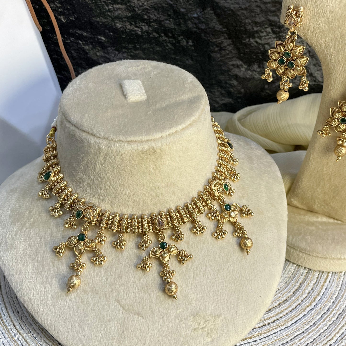 MAJESTIC RAJWARI FLORAL DROPS NECKLACE SET