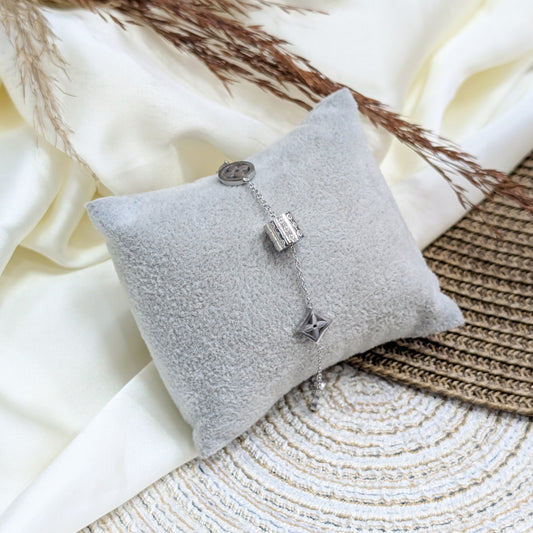 Clover Barrel Bracelet