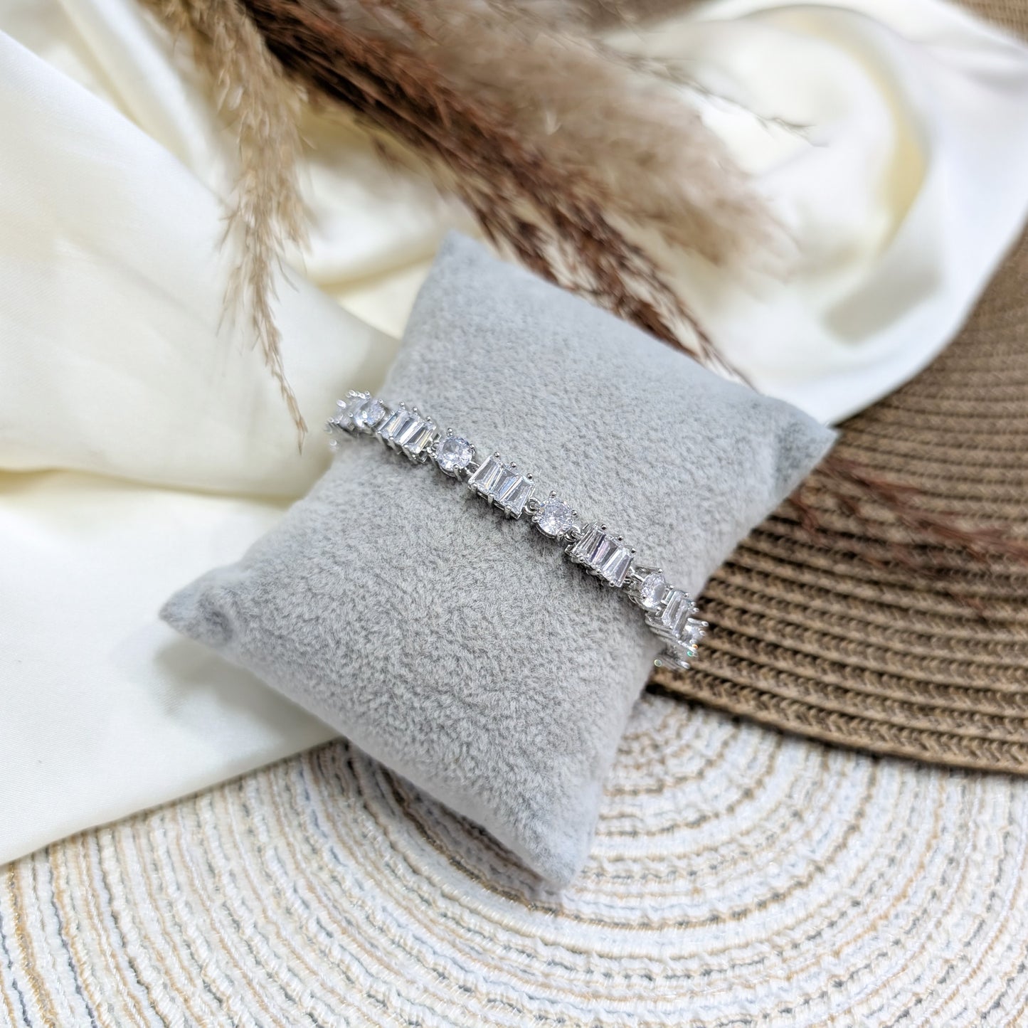 BAGUETTE-BLISS-SILVER-ZIRCON-BRACELET