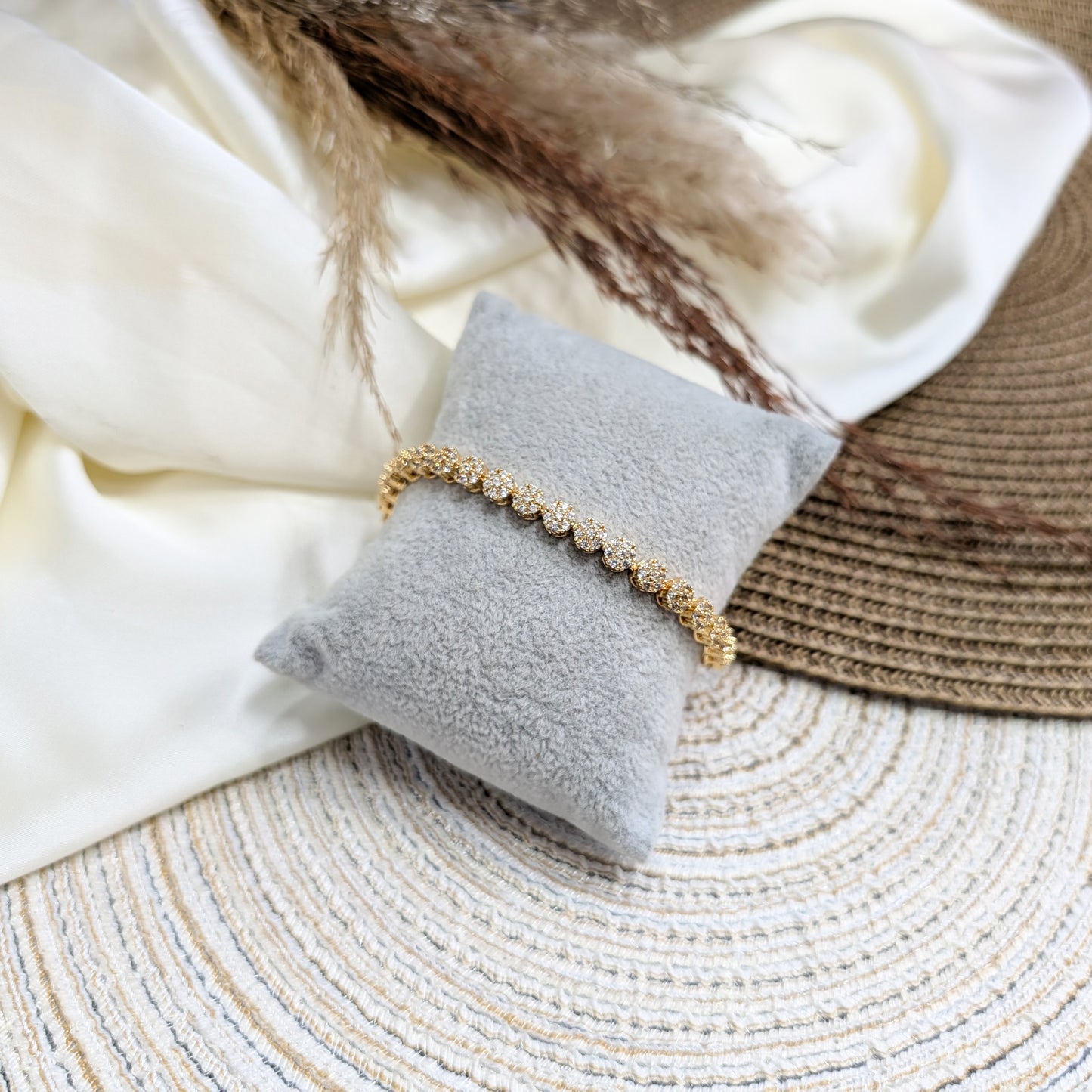 GOLDEN-DEW-CLUSTER-ZIRCON-BRACELET