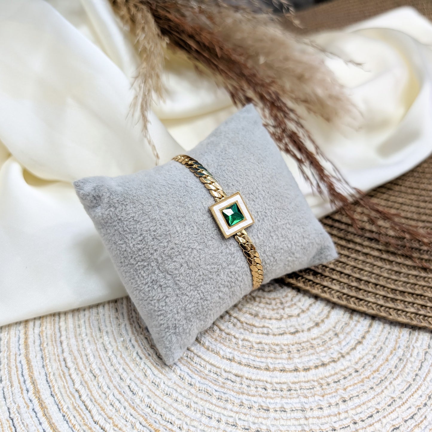 Emerald Stone Bracelet