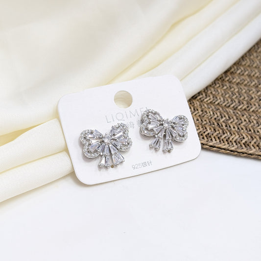 CRYSTAL BAGUETTE EARRINGS