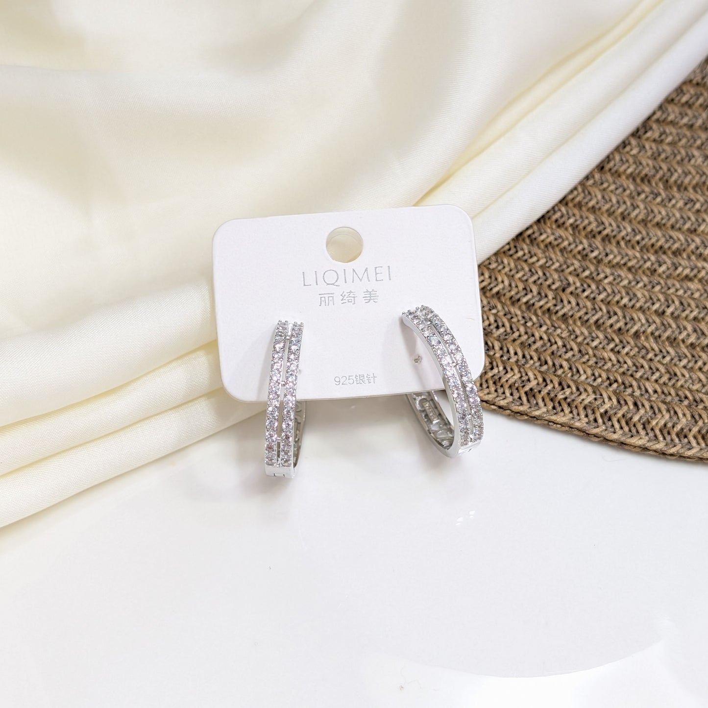 CRYSTAL CHANNEL EARRINGS
