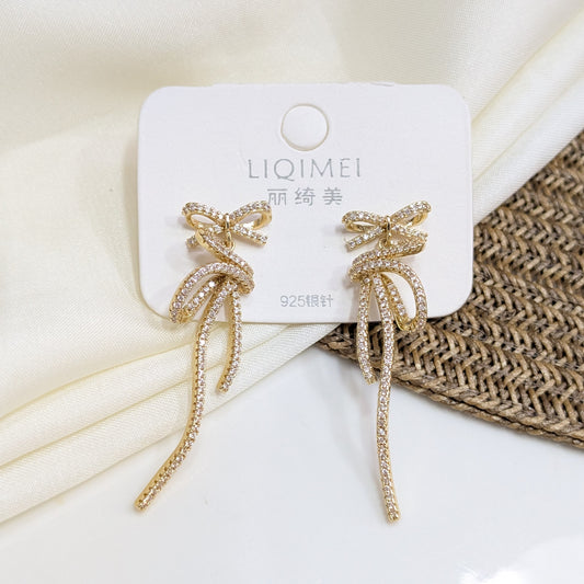 GOLDEN KNOT EARRINGS