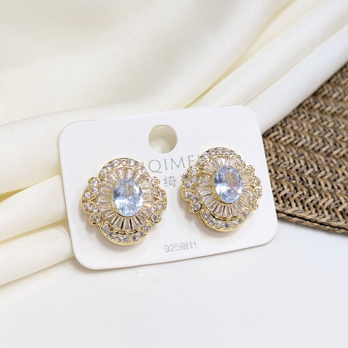 RADIANT OVAL HALO EARRINGS