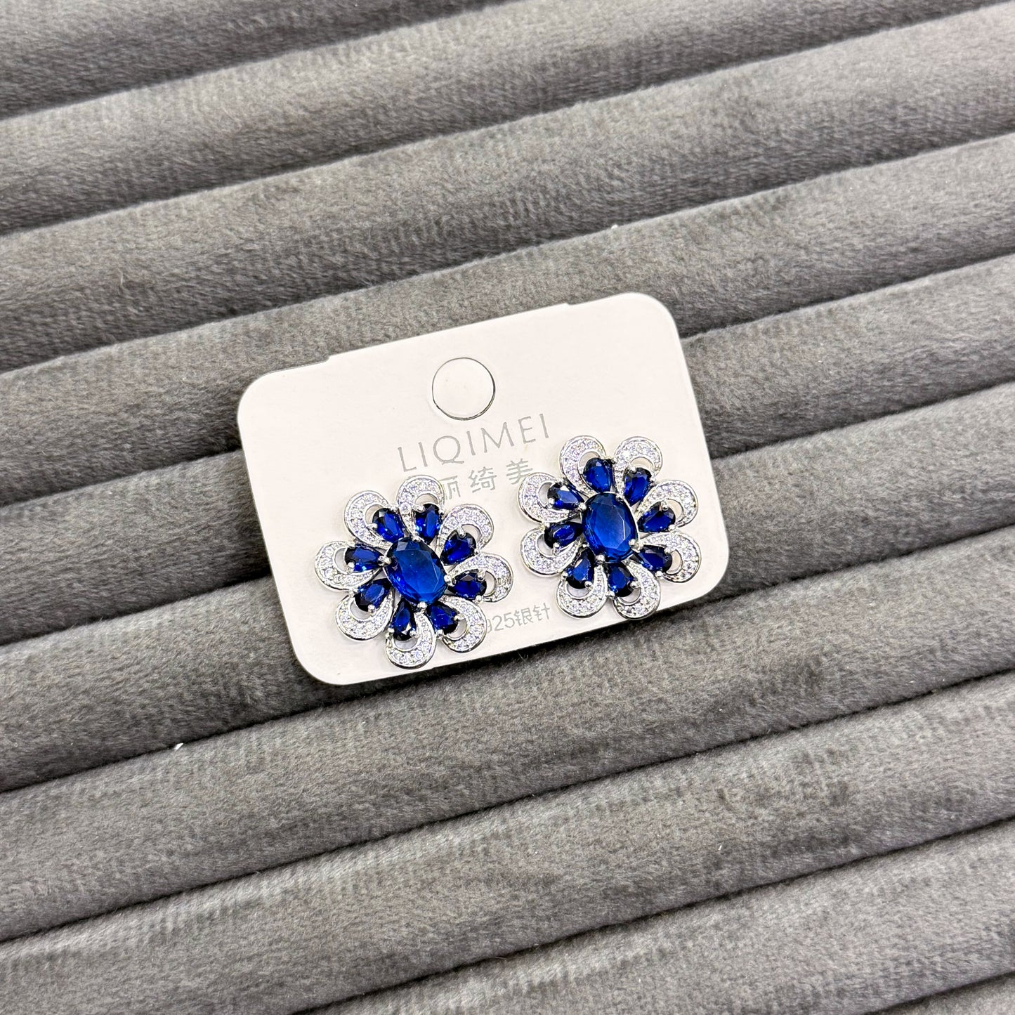 SAPPHIRE BLOOM EARRINGS