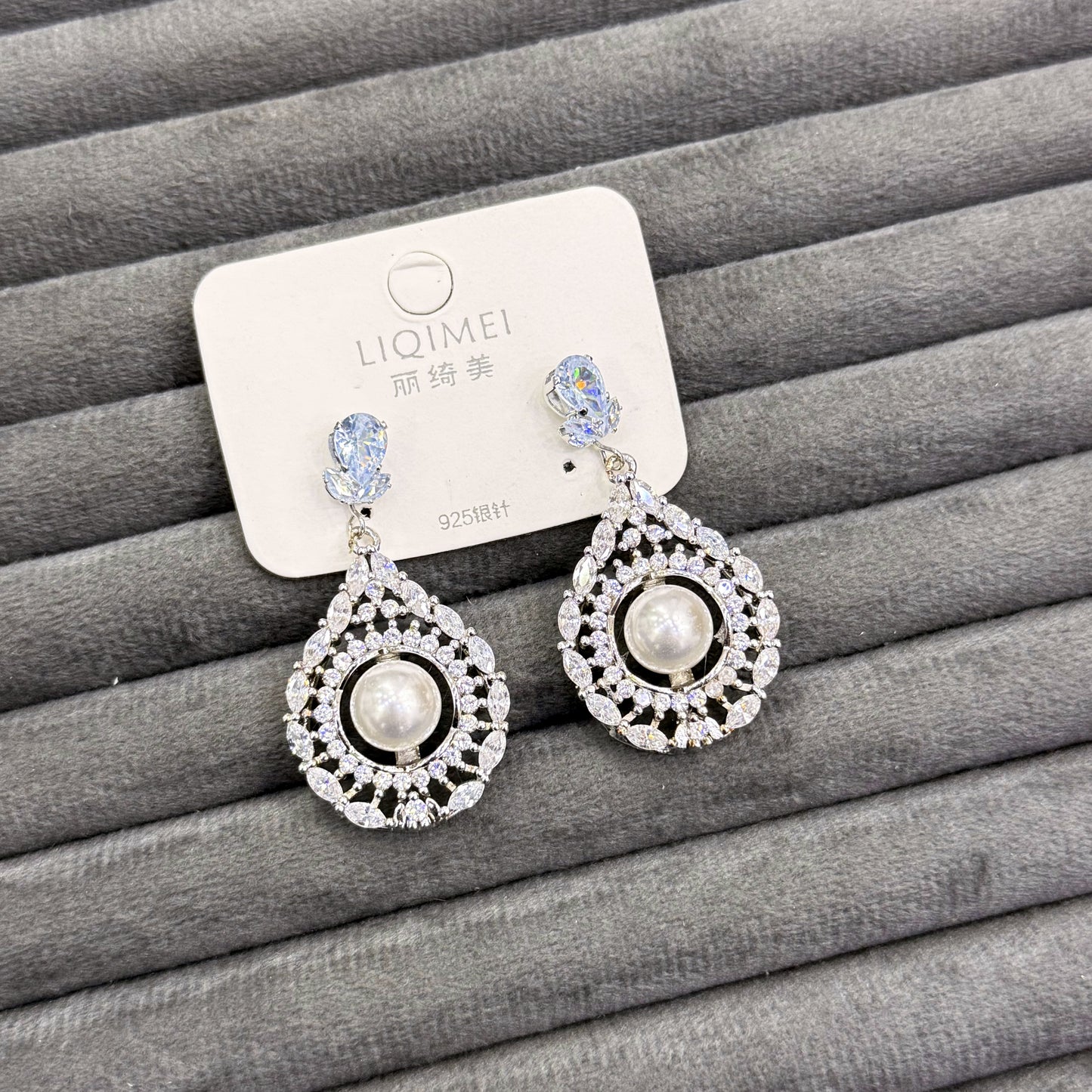 PEARL LATTICE EARRINGS