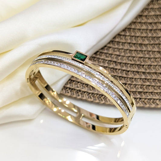 Emerald Stream Handcuff
