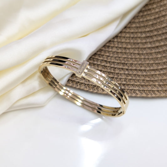 Triple Band Handcuff
