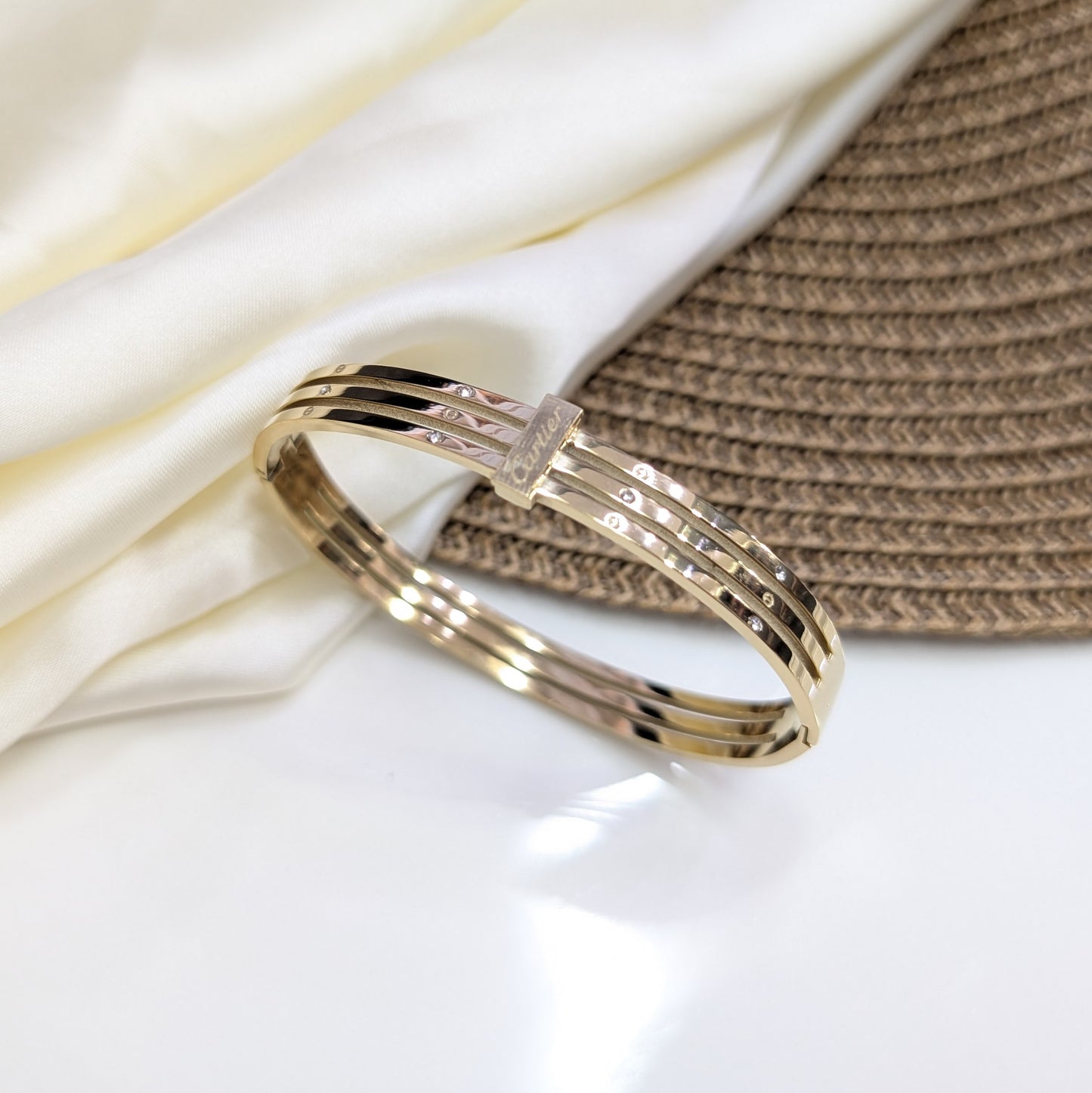 Triple Band Handcuff