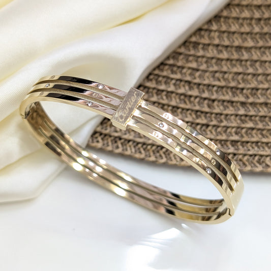 Triple Band Handcuff
